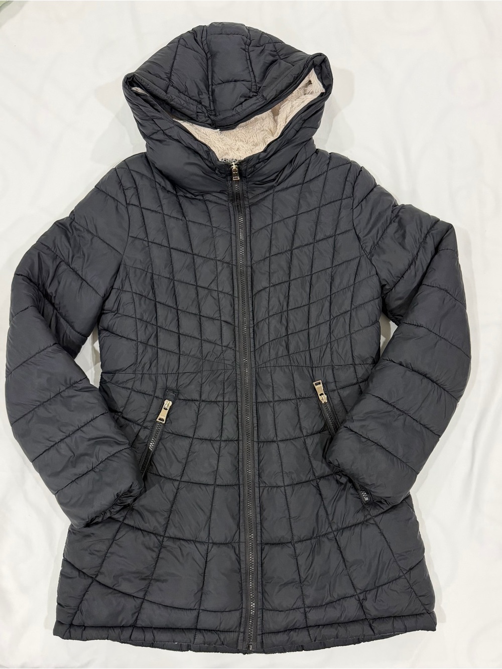 Bebe women’s S Black Quilted Faux Fur Lined Hooded Puffer Coat